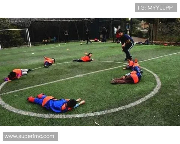 Lewin乐玩专业足球训练营全方位介绍与特色解析 Lewin乐玩专业足球训练营全方位介绍与特色解析